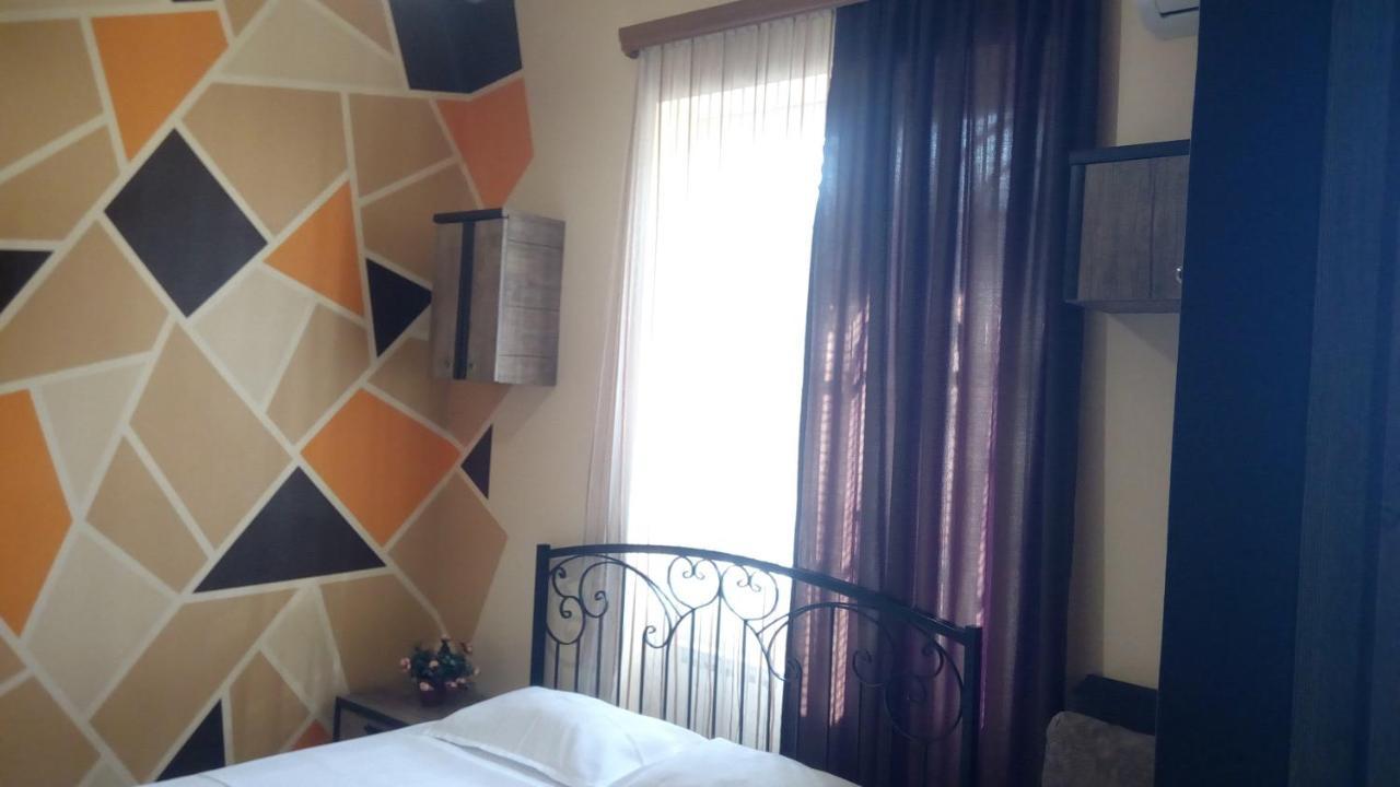 Hotel Isani Tbilisi Exteriör bild